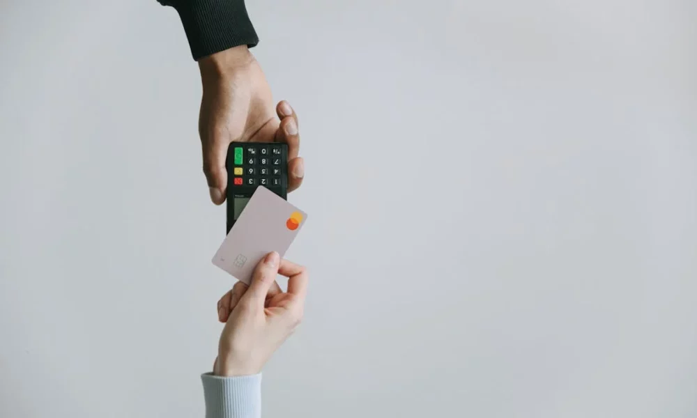 maximizing-profits:-the-advantages-of-accepting-card-payments